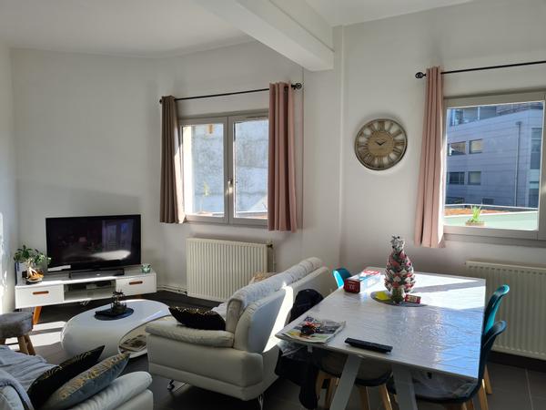 Colocation / Appartement 4 pièces de 99 m², Ville-la-Grand, Rue des Voirons / Photo 2