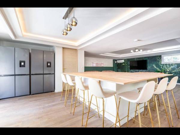 Coliving / Maison 10 pièces de 320 m², Villejuif, Rue Edouard Vaillant / Photo 2