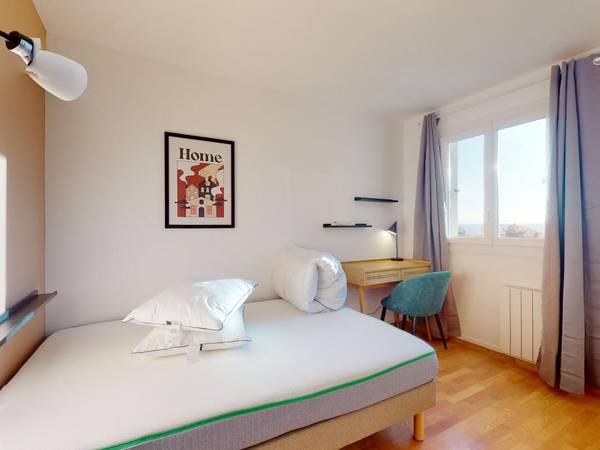 Colocation / Appartement 6 pièces de 101 m², Aix-en-Provence, Rue Achille Emperaire / Photo 8