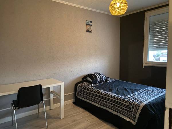 Flatsharing / 4-bedroom flat · 65 m², Bron, Rue Jean-Lurçat / Photo 6