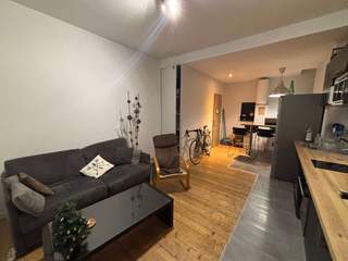 Piso compartido / 4 rooms apartment · 80 m², Bordeaux, Rue Dumonteil