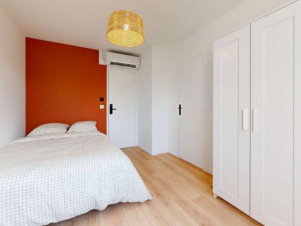 Coliving / Maison 10 pièces de 270 m², Rennes, Rue Bigot de Préameneu / Photo 2