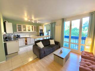 Colocation / Appartement 6 pièces de 106 m², Saint-Martin-d'Hères, Rue Jean Jacques Rousseau