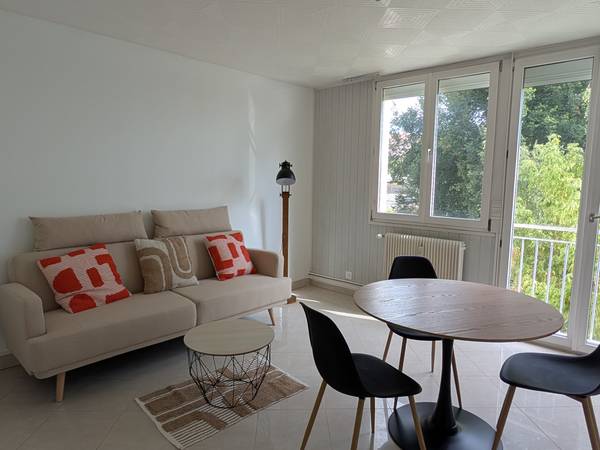 Colocation / Appartement 4 pièces de 73 m², Besançon, B Rue Galilée / Photo 2