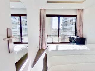 Colocation / 5 rooms apartment · 105 m², Paris, Avenue de Flandre