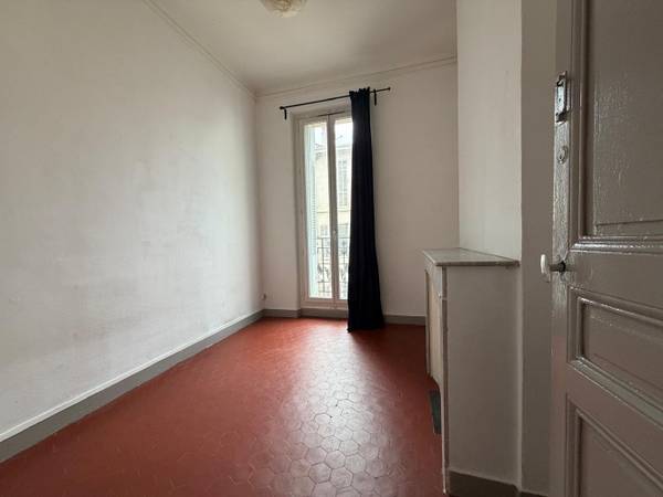 Location / Appartement 5 pièces de 82 m², Marseille, Rue Breteuil / Photo 2