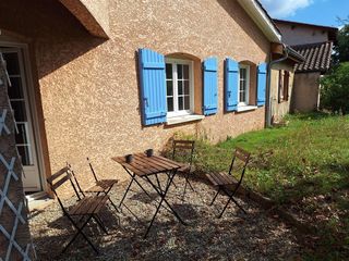 Flatsharing / 6-bedroom house · 135 m², Dommartin, Allée de la Chênaie