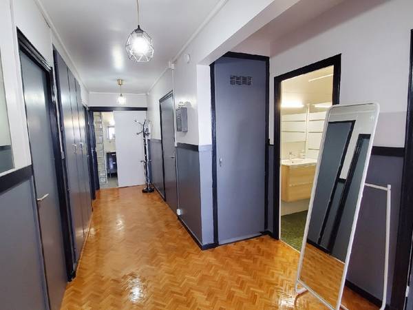 Colocation / Résidence 6 pièces de 85 m², Tours, Avenue de Grammont / Photo 8