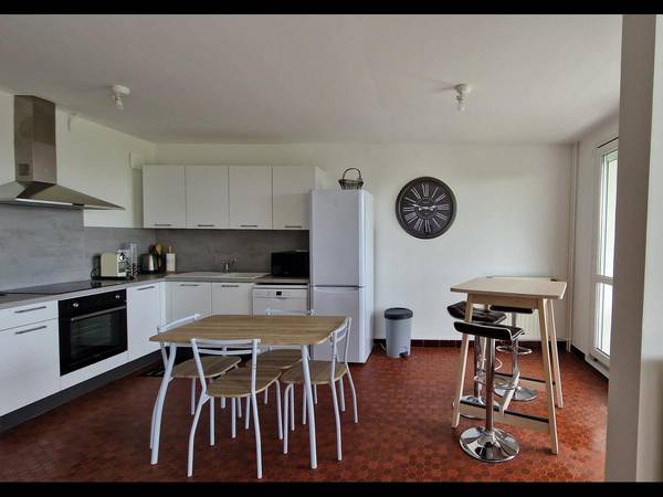 Colocation / Appartement 6 pièces de 108 m², Olivet, Avenue du Loiret / Photo 2