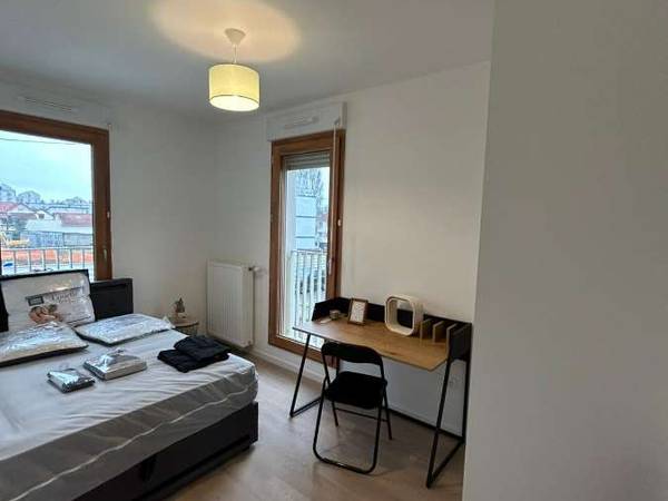 Colocation / Appartement 6 pièces de 120 m², Orly, Rue des Grands Fossés / Photo 2