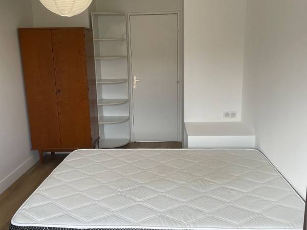 Chambre chez l'habitant / Appartement 5 pièces de 106 m², Bordeaux, Cours de la Somme / Photo 2