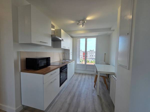 Colocation / Appartement 5 pièces de 87 m², Villeurbanne, Rue Richelieu / Photo 2