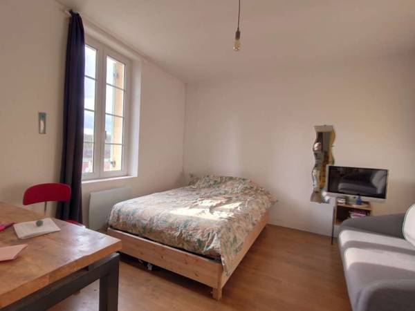 Colocation / Maison 7 pièces de 130 m², Couze-et-Saint-Front, Chemin de Pécoral / Photo 2