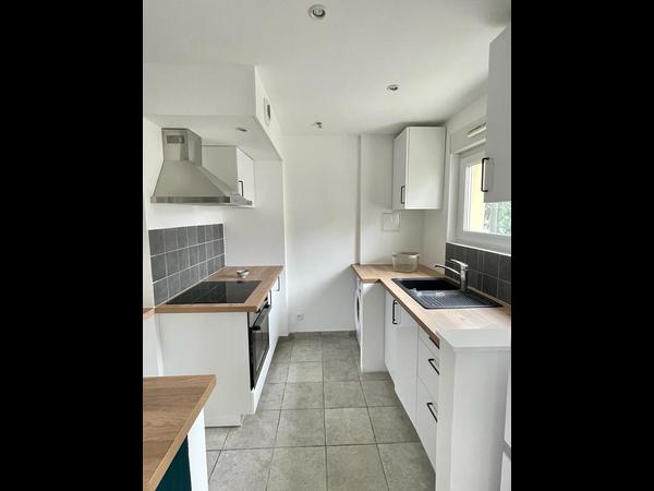 Colocation / Appartement 4 pièces de 68 m², Strasbourg, Rue de Ribeauvillé / Photo 2