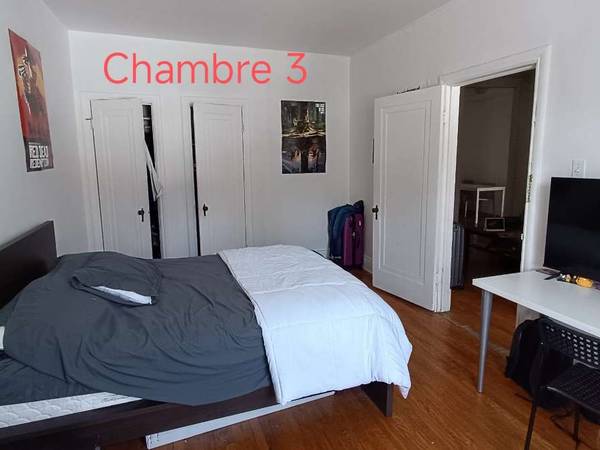 Colocation / Appartement 5 pièces de 70 m², Montréal, Boulevard Édouard-Montpetit / Photo 12