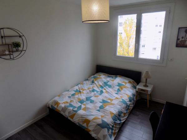 Colocation / Appartement 4 pièces de 78 m², Saint-Pierre-des-Corps, Allée des Noisetiers / Photo 5