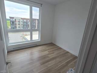 Colocation / Appartement 4 pièces de 210 m², Beloeil, Rue de l'Industrie