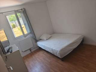 Room in a live-in landlord's home / 3 rooms apartment · 82 m², Rezé, Rue Jean Baptiste Vigier