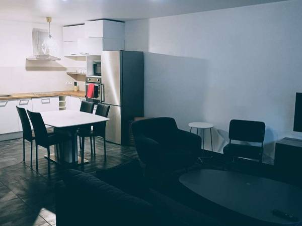 Colocation / Duplex 4 pièces de 79 m², Le Bourget, Rue Masséna / Photo 2