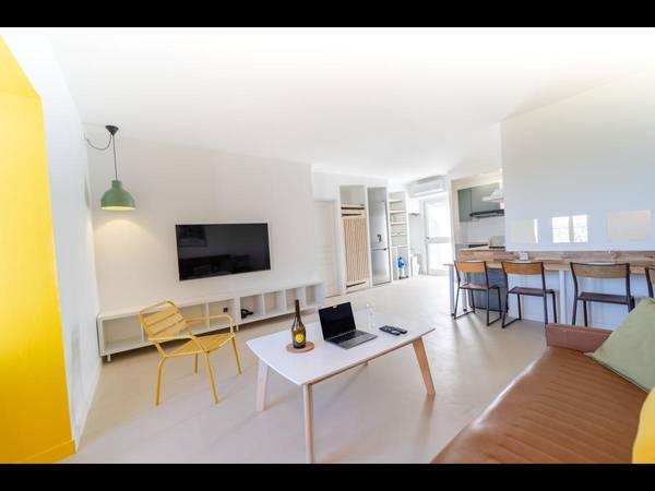Colocation / Appartement 6 pièces de 96 m², Angoulême, Rue de la Corderie / Photo 2