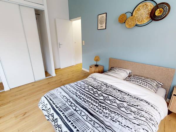 Colocation / Maison 4 pièces de 127 m², Roubaix, Rue Berthollet / Photo 2