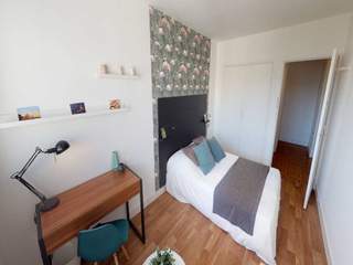 Colocation / Appartement 4 pièces de 90 m², Clichy-la-Garenne, Rue Fernand Pelloutier