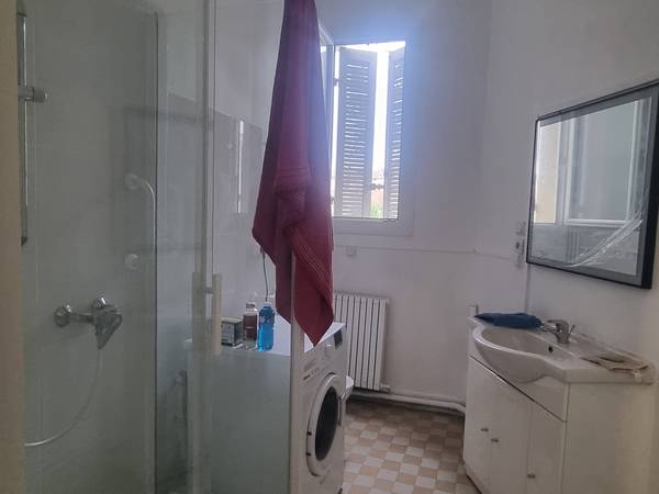 Colocation / Appartement 3 pièces de 65 m², Marseille, Rue Antoine Maille / Photo 4