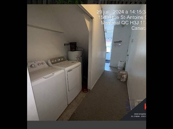 Sous-location / Appartement 1 pièce de 80 m², Montréal, Rue Saint-Antoine Ouest / Photo 4
