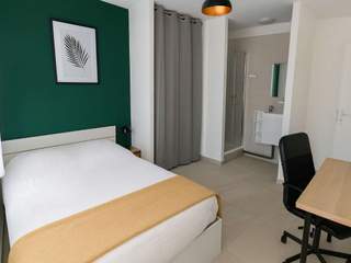 Room share, 10 rooms house, Pessac