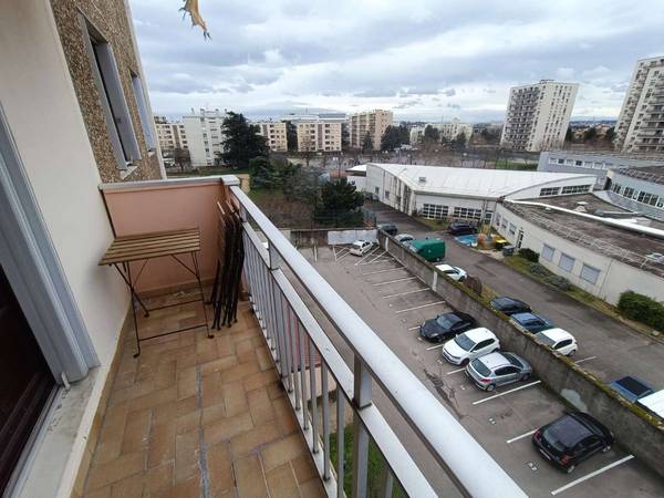 Colocation / Appartement 5 pièces de 81 m², Vénissieux, Rue Ernest Renan / Photo 11