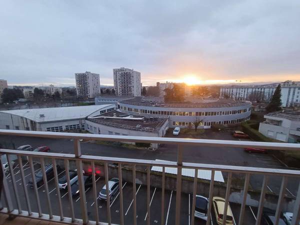 Colocation / Appartement 5 pièces de 81 m², Vénissieux, Rue Ernest Renan / Photo 16