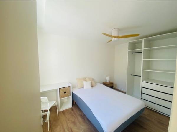 Colocation / Appartement 4 pièces de 66 m², Chambéry, Montée Saint-Sébastien / Photo 3