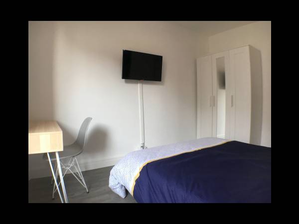 Colocation / Appartement 5 pièces de 69 m², Grenoble / Photo 2