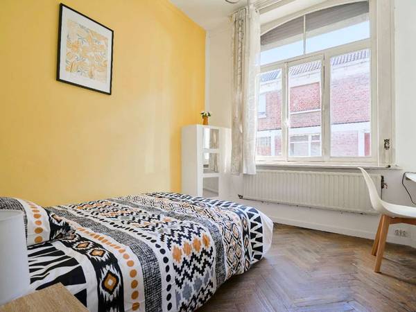 Colocation / Maison 6 pièces de 100 m², Roubaix, Rue Paul Wante / Photo 2