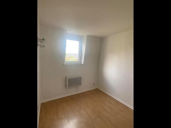 Colocation / Duplex 3 pièces de 45 m², Lille, Rue de Mulhouse / Photo 4