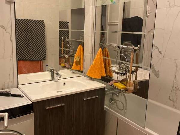 Colocation / Appartement 5 pièces de 101 m², Vénissieux, Route de Vienne / Photo 4