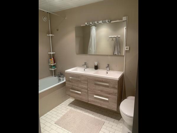Room share / 5 rooms apartment · 108 m², Marseille, Boulevard de la Federation / Photo 9