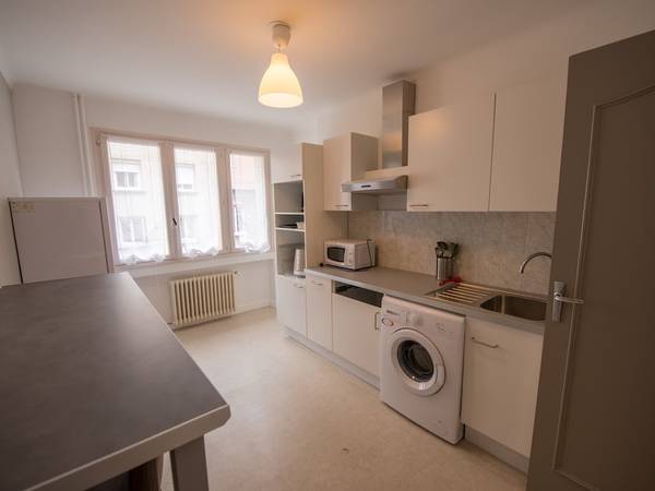 Colocation / Appartement 4 pièces de 71 m², Saint-Étienne, Rue Charles de Gaulle / Photo 7