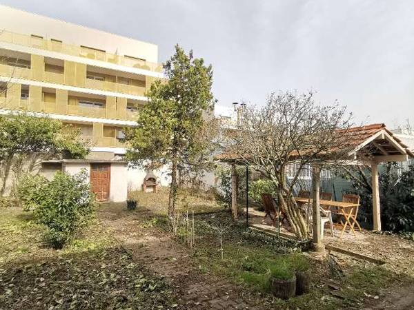 Flatsharing / 7-bedroom house · 115 m², Bron, Avenue Pierre Brossolette / Photo 2