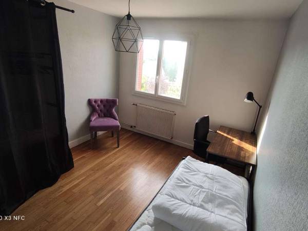 Colocation / Appartement 4 pièces de 69 m², Dijon, Rue Camille Flammarion / Photo 2