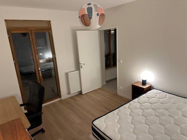 Colocation / Maison 6 pièces de 105 m², Arcueil, Rue Genova / Photo 9