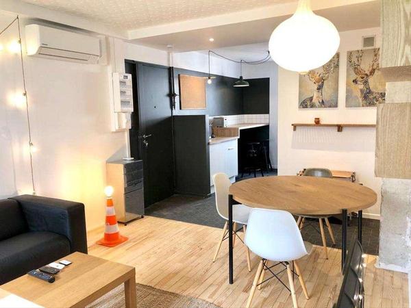Colocation / Appartement 3 pièces de 54 m², Villeurbanne, Rue Charrin / Photo 2