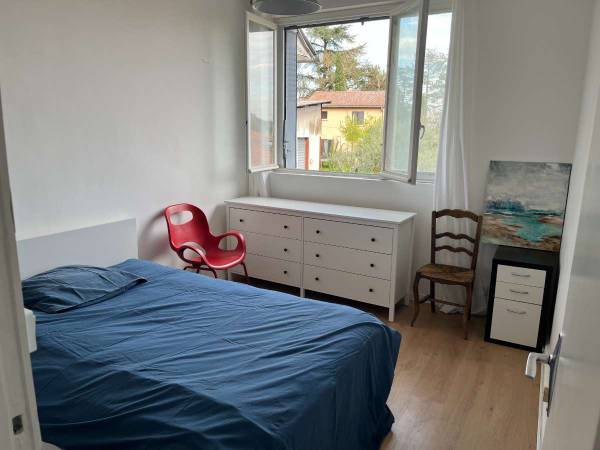 Colocation / Maison 5 pièces de 110 m², Saint-Genis-Laval, Rue des Collonges / Photo 2