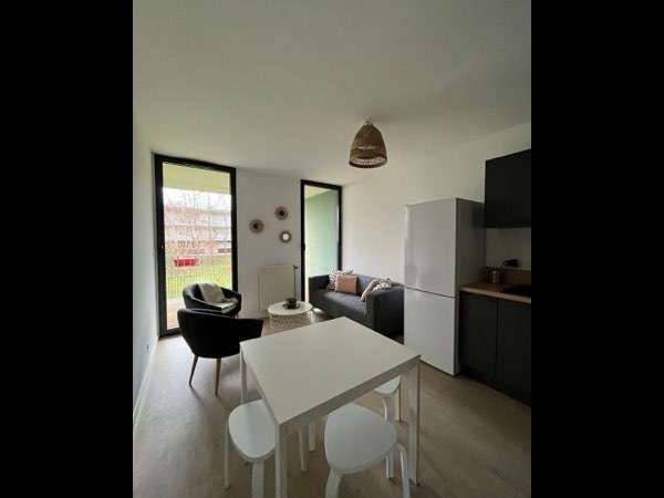 Colocation / Appartement 5 pièces de 75 m², Rennes, Rue André Et Yvonne Meynier / Photo 2