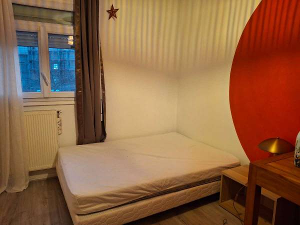 Colocation / Appartement 5 pièces de 85 m², Villeneuve-la-Garenne, Boulevard Charles de Gaulle / Photo 2