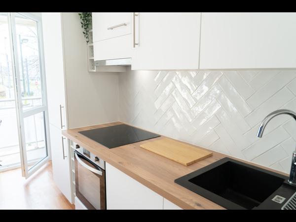 Colocation / Appartement 6 pièces de 76 m², Caen, Avenue Professeur Horatio Smith / Photo 2