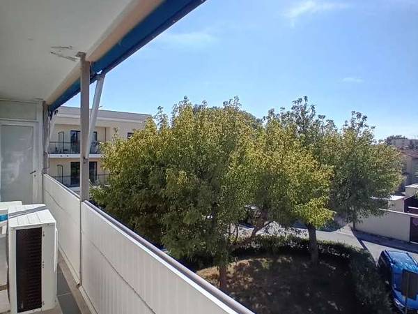 Colocation / Appartement 4 pièces de 71 m², Avignon, Rue Joseph Roumanille / Photo 2