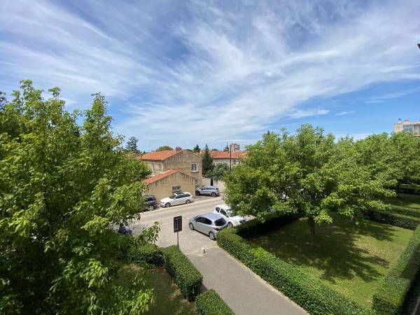 Colocation / Appartement 4 pièces de 71 m², Avignon, Rue Joseph Roumanille / Photo 4