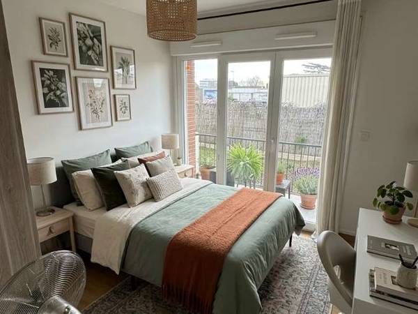 Colocation / Appartement 6 pièces de 91 m², Toulouse, Rue de la Touraine / Photo 2