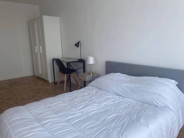 Flatsharing / 3-bedroom flat · 71 m², Fontenay-le-Fleury, Rue Cesar Franck / Photo 2